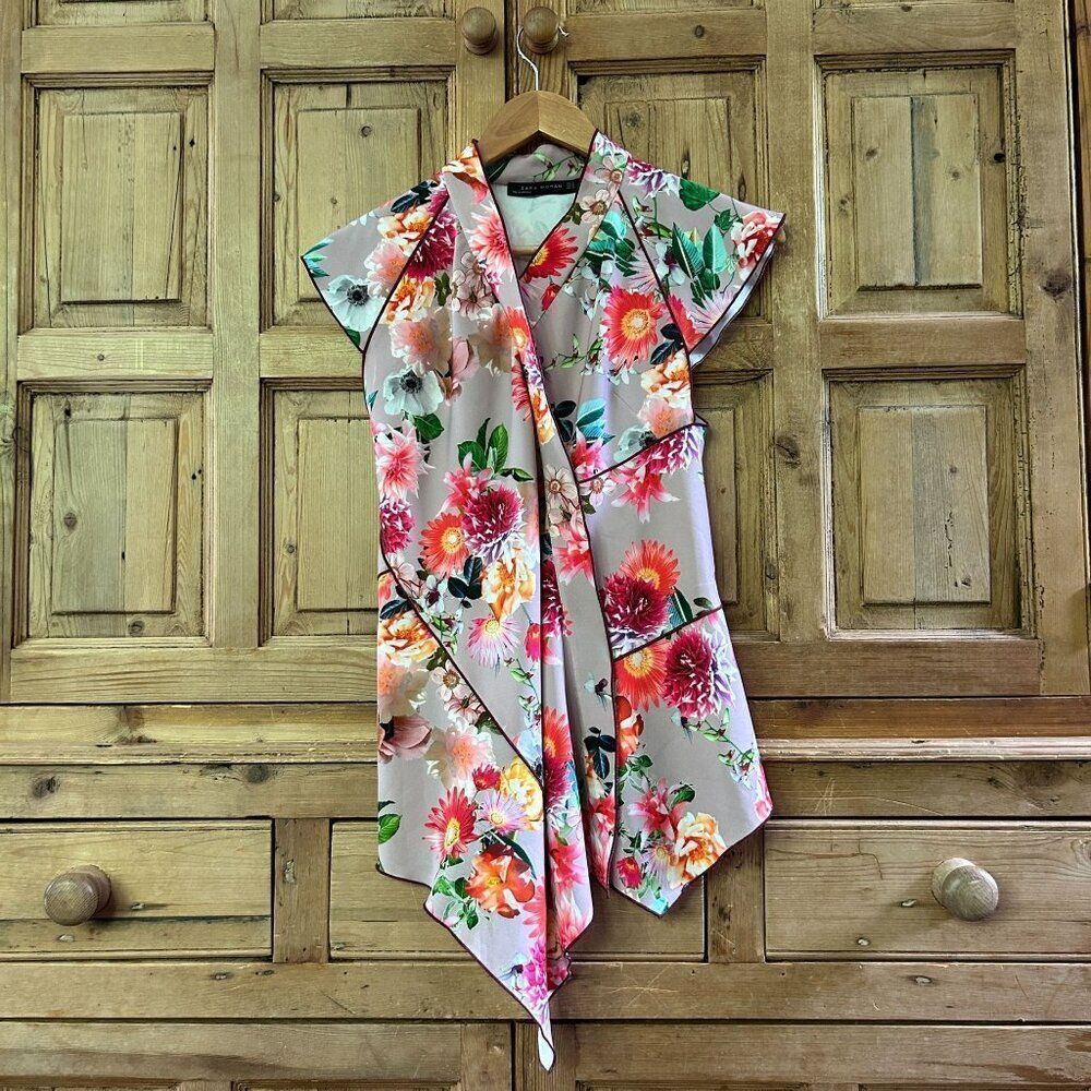 Zara‎ Woman XS Kimono Style Blouse Floral Pink V-Neck Short Sleeve Fem Girly